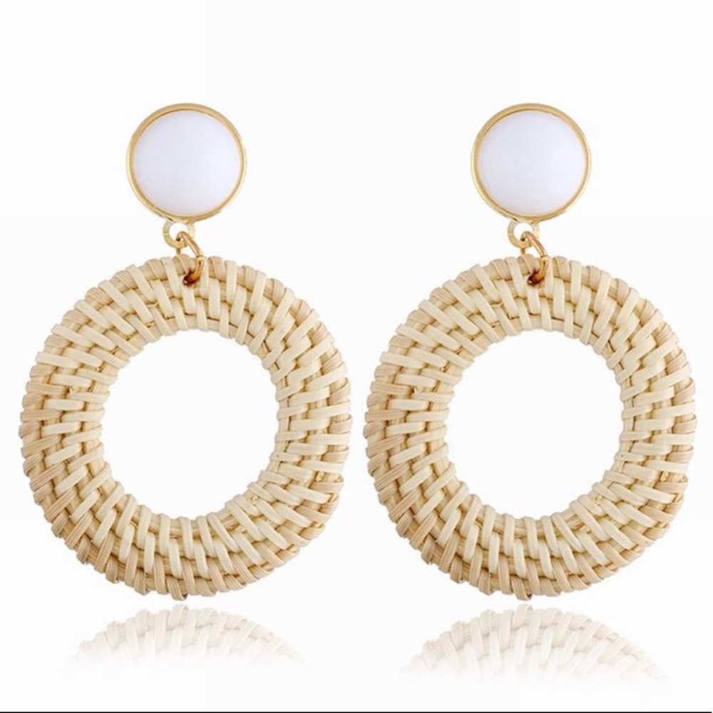 Rattan Earrings 🛍